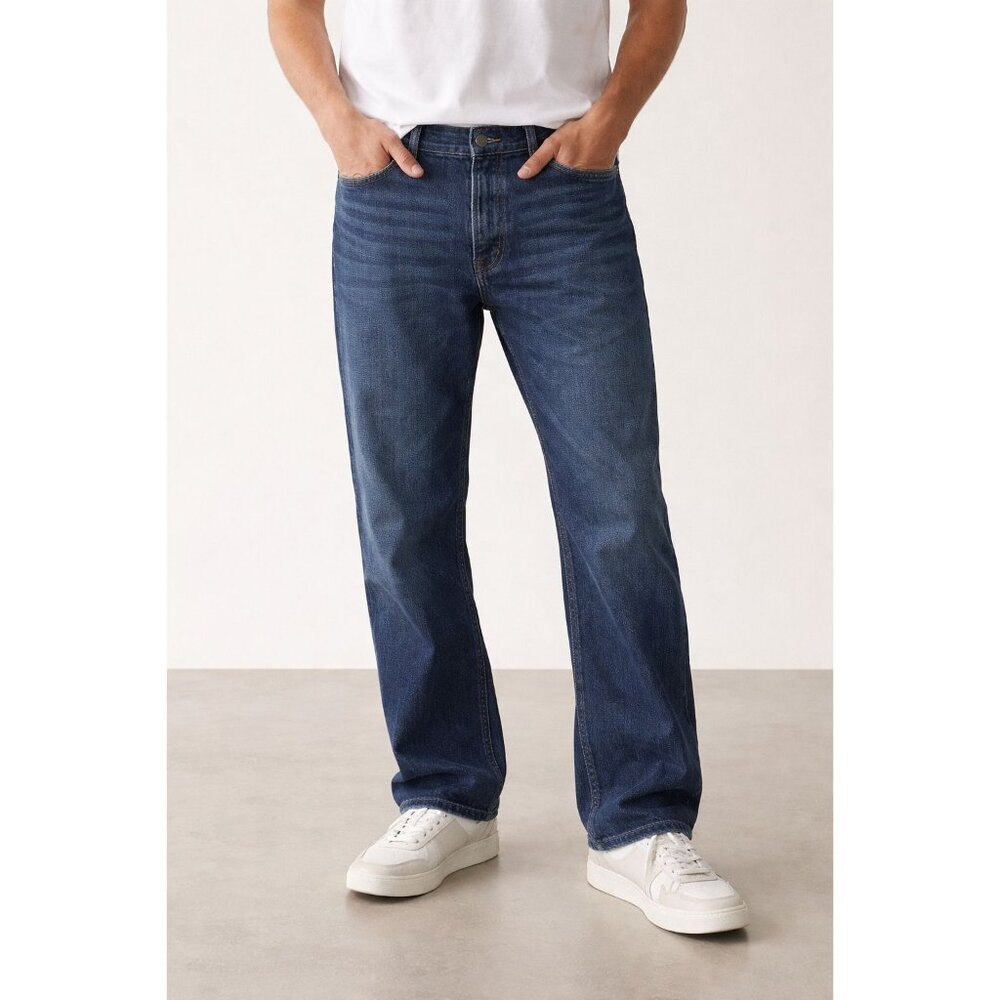 Oliver Logan Button Down Fly  Dark Wash Straight Leg jeans Size 32 Casual